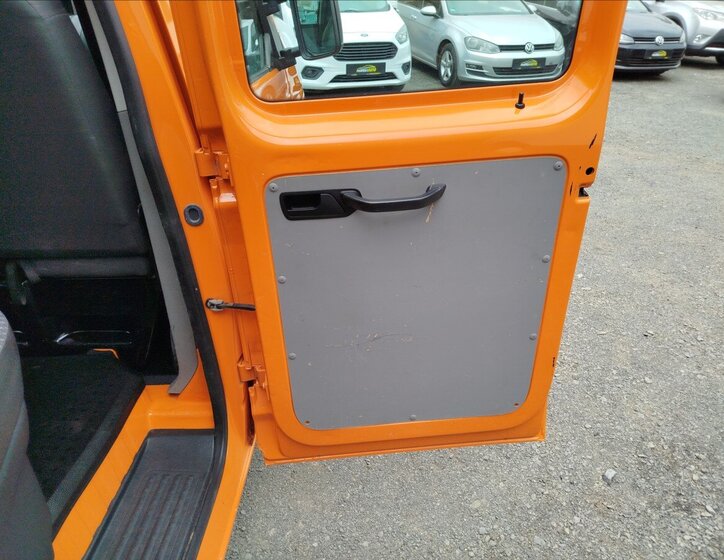 Volkswagen Transporter Valník 2,0 l 103 kw