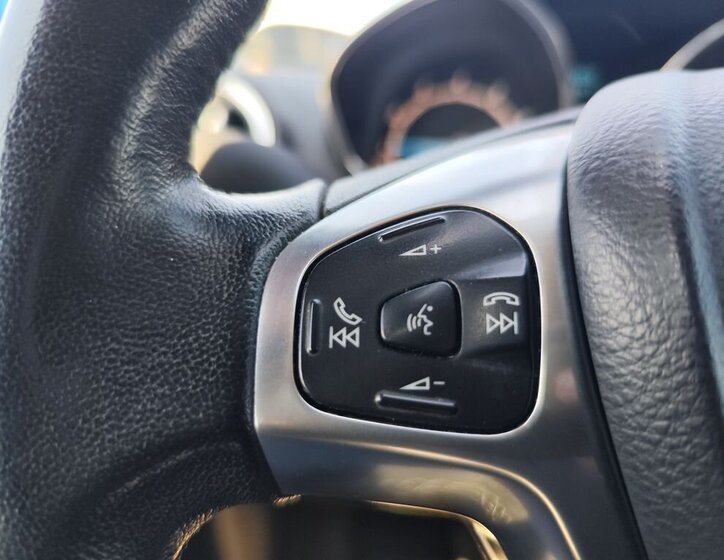 Ford Fiesta Hatchback 998,0 74 kw