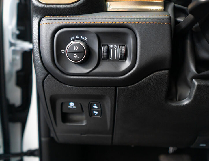 Dodge RAM Pick-up 5,7 l 291 kw