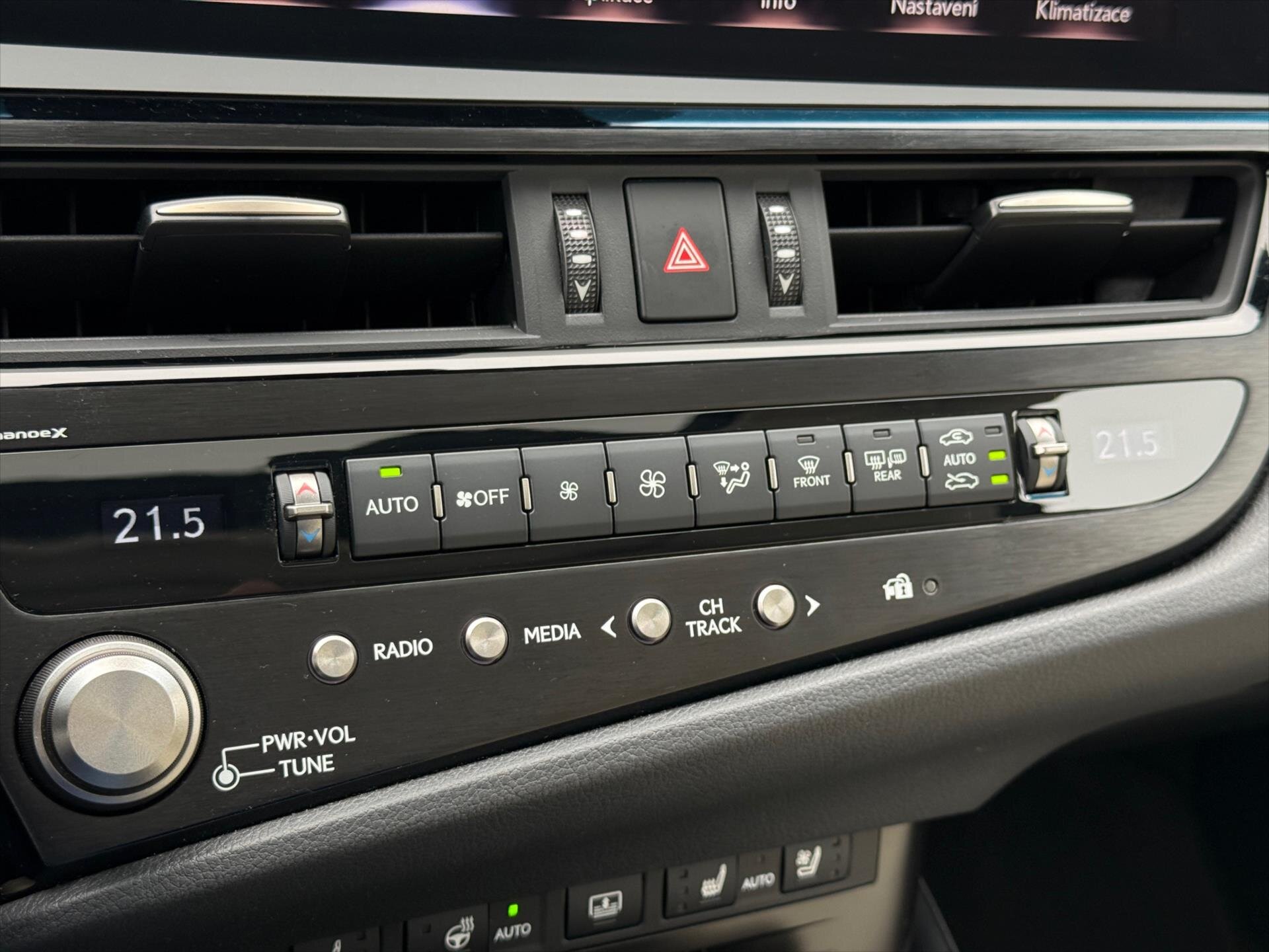 Lexus ES 300h Sedan 2,5 l 131 kw