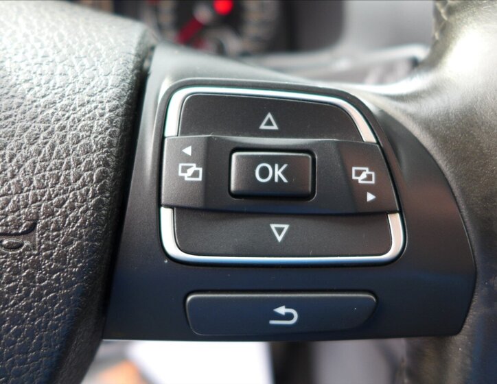 Volkswagen Touran Kombi 1,4 l 103 kw