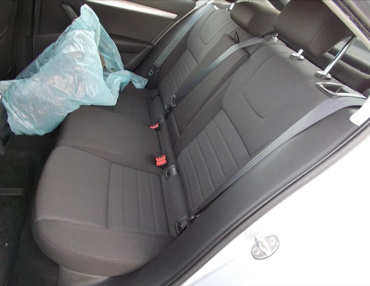 Škoda Octavia Sedan / Limuzína 1,6 l 77 kw