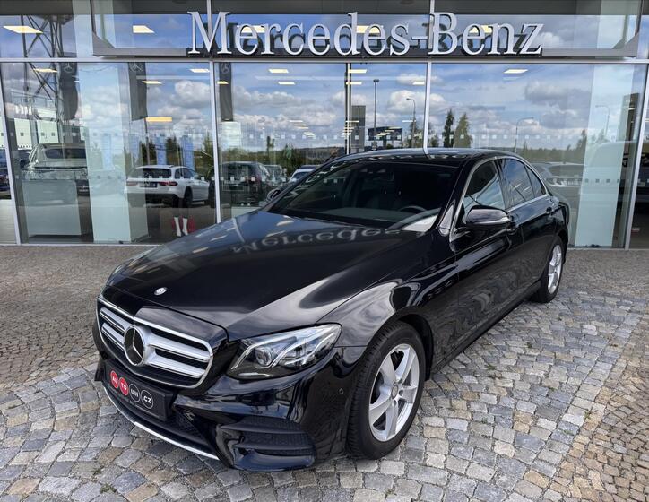 Mercedes-Benz Třídy E 1