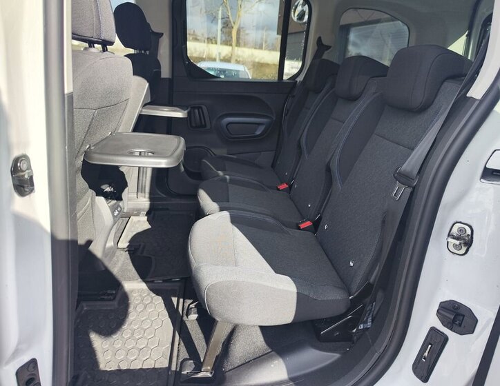 Peugeot Rifter VAN-Minibus 1,5 l 96 kw