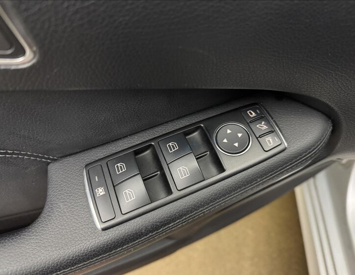 Mercedes-Benz Třídy E Kombi 3,0 l 170 kw