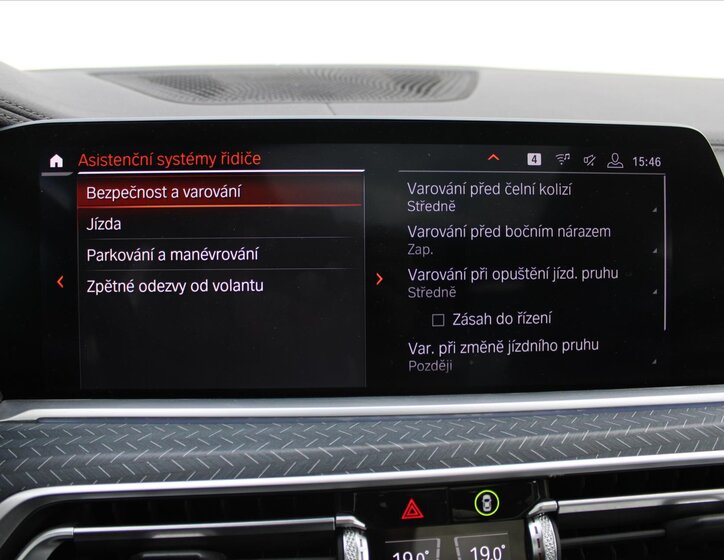 BMW X7 SUV 4,4 l 390 kw