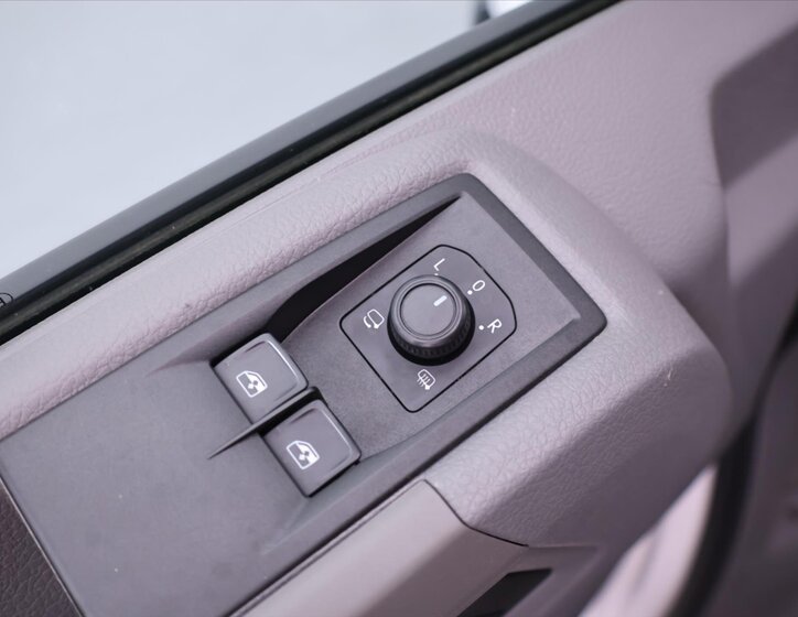 Volkswagen Crafter 12