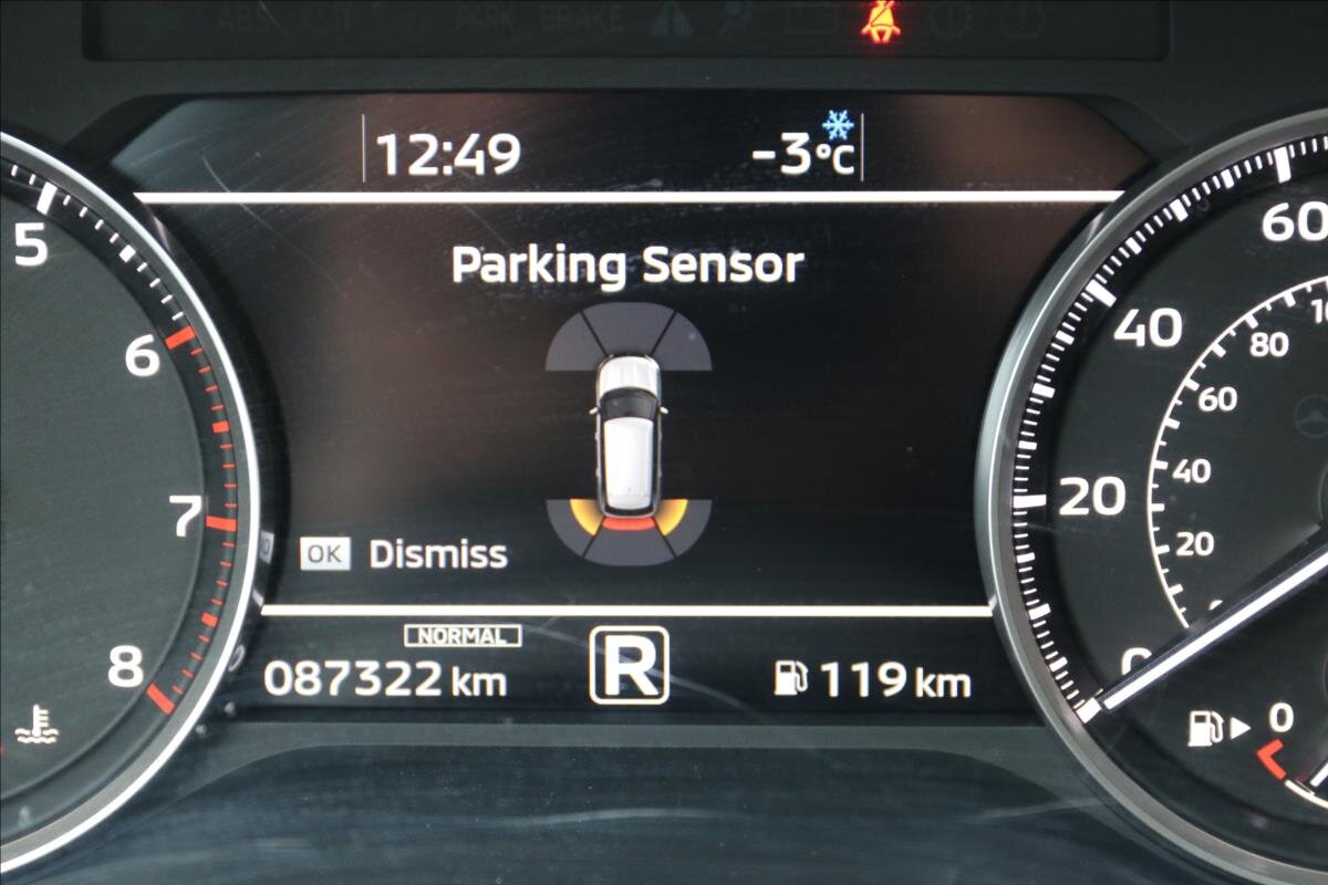 Mitsubishi Outlander SUV 2,4 l 162 kw