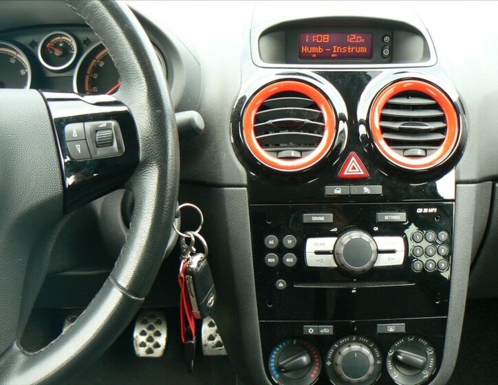 Opel Corsa Hatchback 1,4 l 66 kw