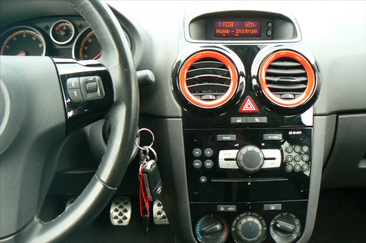 Opel Corsa Hatchback 1,4 l 66 kw