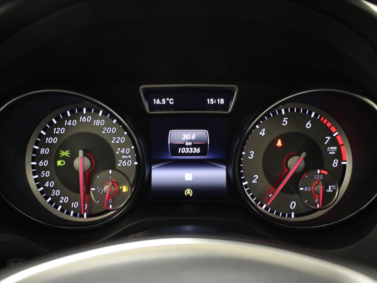 Mercedes-Benz GLA Kombi 1,6 l 90 kw