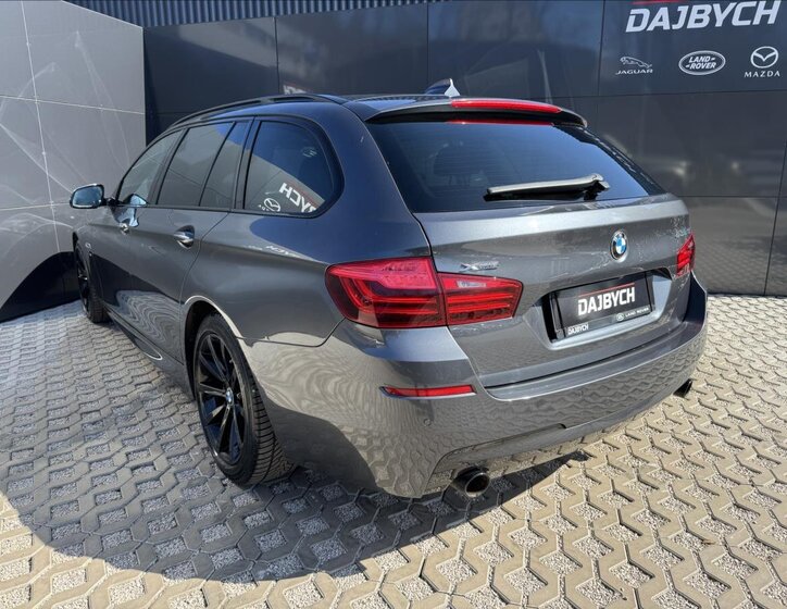 BMW Řada 5 Kombi 3,0 l 230 kw