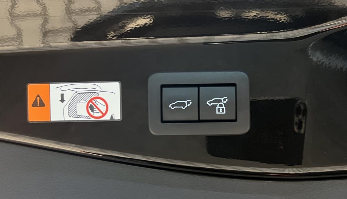 Toyota C-HR Hatchback 2,0 l 112 kw