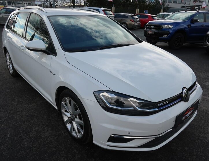 Volkswagen Golf Kombi 1,5 l 96 kw