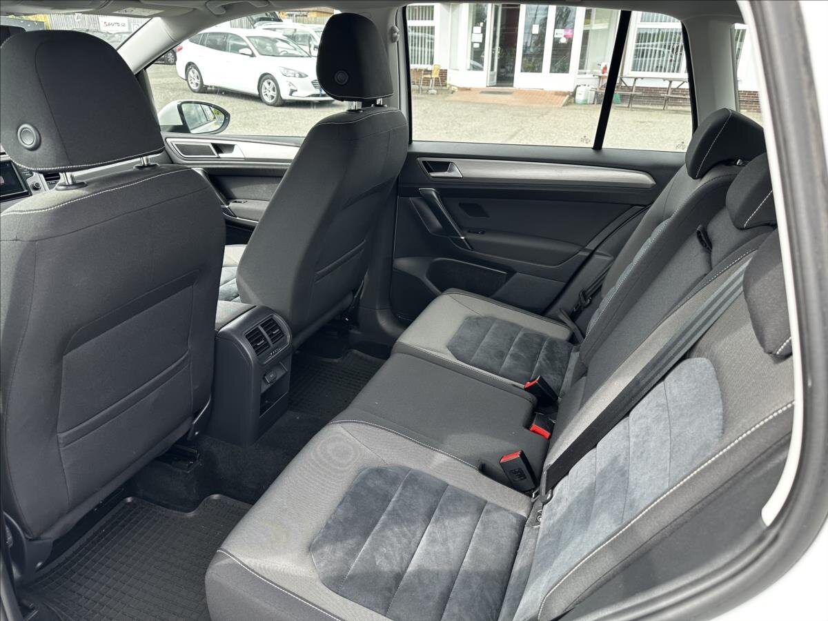 Volkswagen Golf Sportsvan