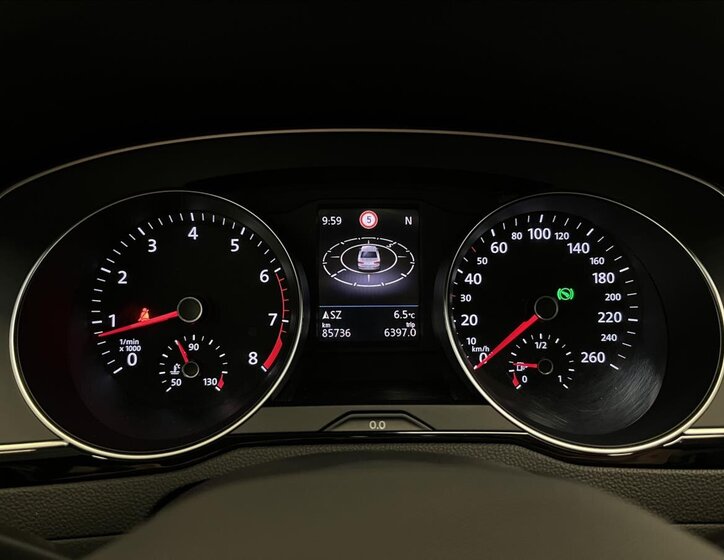 Volkswagen Passat Sedan / Limuzína 1,5 l 110 kw