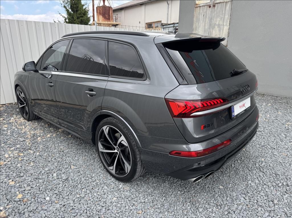 Audi SQ7 Kombi 4,0 l 320 kw