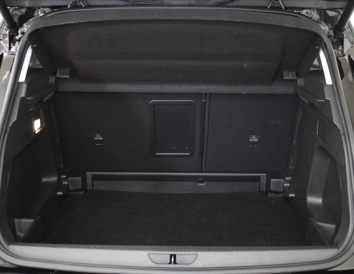 Opel Grandland SUV 1,5 l 96 kw