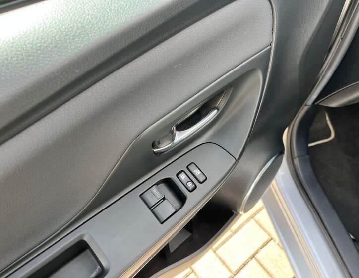 Toyota Yaris Hatchback 1,5 l 82 kw