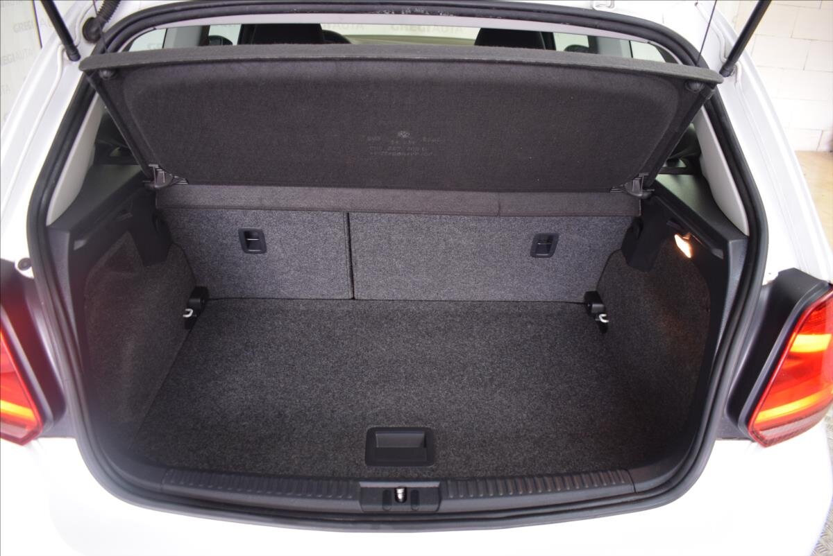 Volkswagen Polo Hatchback 999,0 44 kw