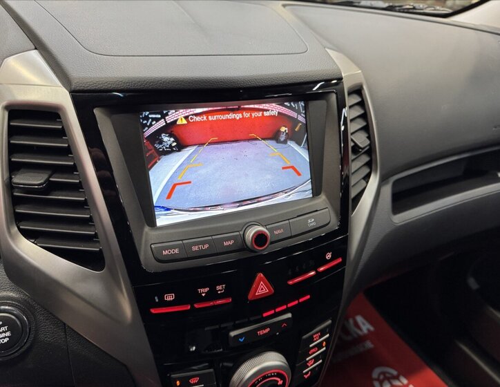 SsangYong Tivoli SUV 1,6 l 94 kw