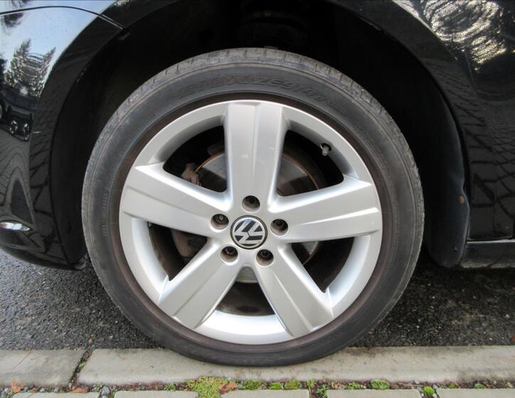 Volkswagen Touran 28
