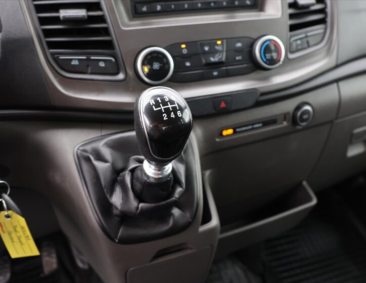 Ford Transit Valník 2,0 l 125 kw