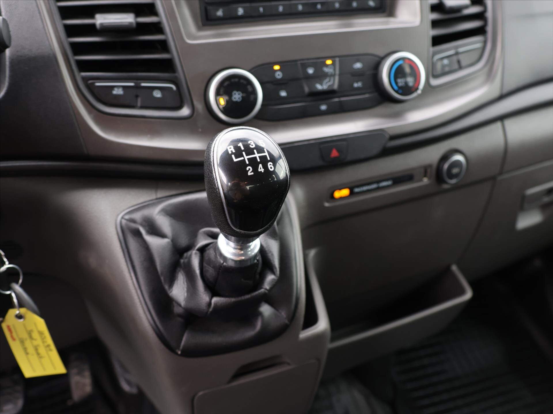 Ford Transit Valník 2,0 l 125 kw