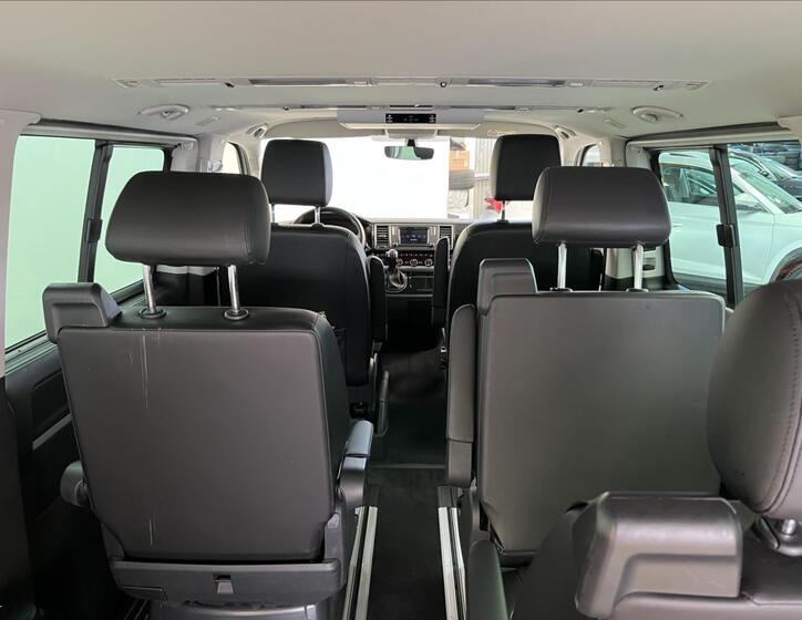 Volkswagen Multivan 25
