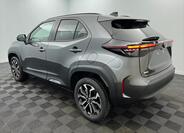 Toyota Yaris Cross 4