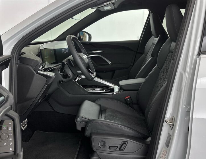 Audi Q5 SUV / Terénní 2,0 l 150 kw