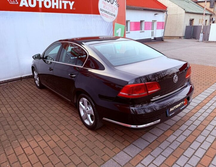 Volkswagen Passat Sedan / Limuzína 2,0 l 130 kw