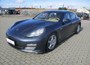 Porsche Panamera 1