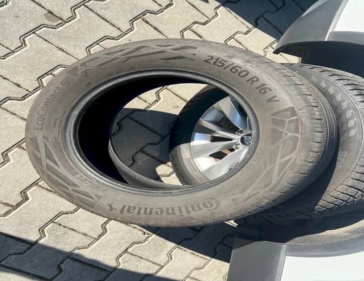 Škoda Karoq SUV / Terénní 1,5 l 110 kw