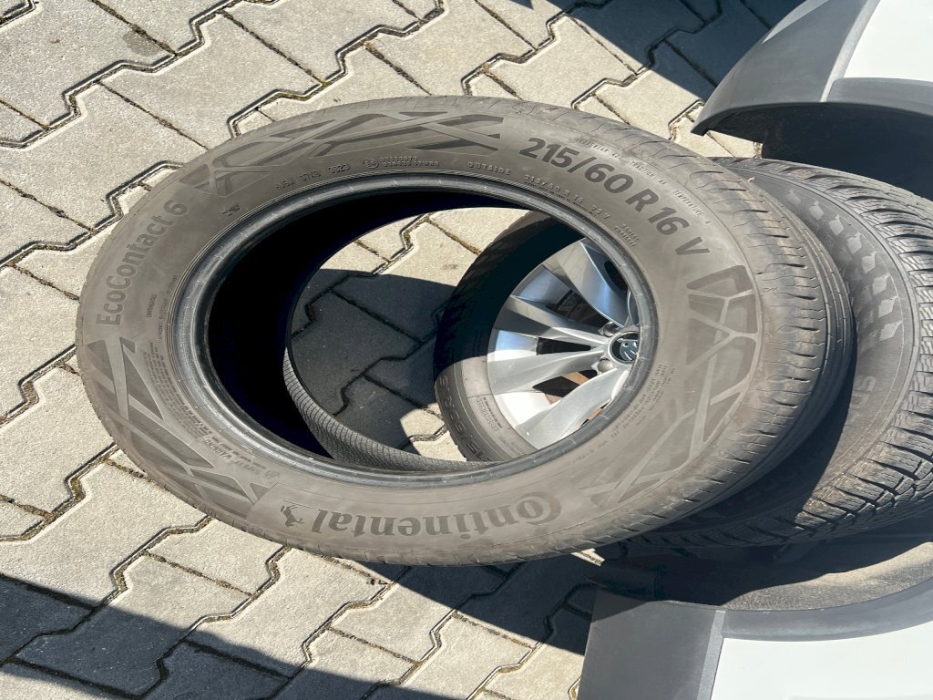 Škoda Karoq SUV / Terénní 1,5 l 110 kw