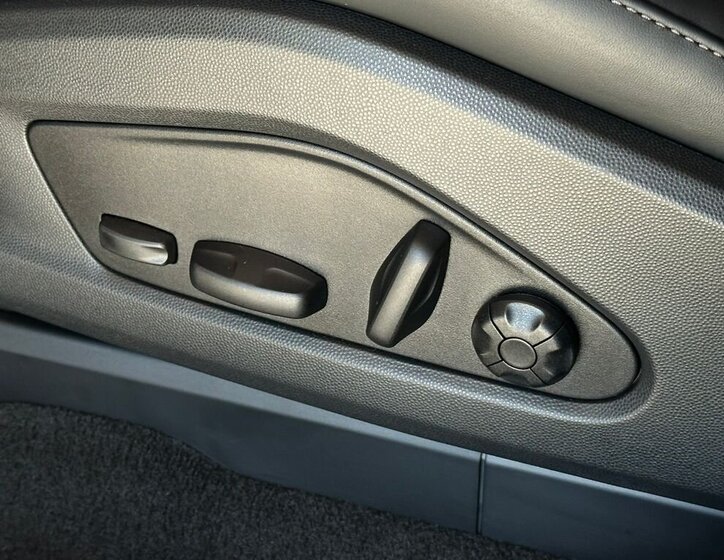 Porsche Macan SUV / Terénní 0,0 300 kw