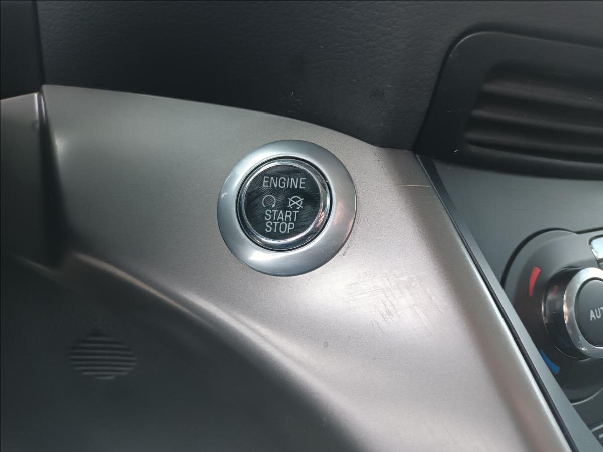 Ford Kuga SUV 1,6 l 110 kw