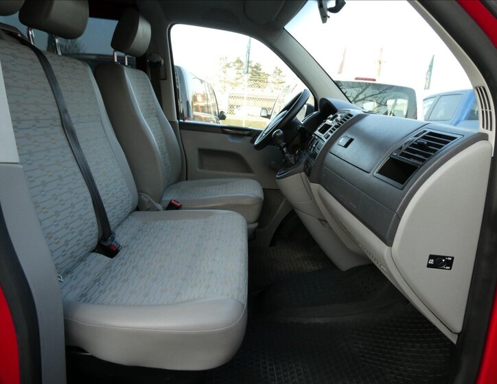 Volkswagen Transporter Ostatní 2,0 l 103 kw