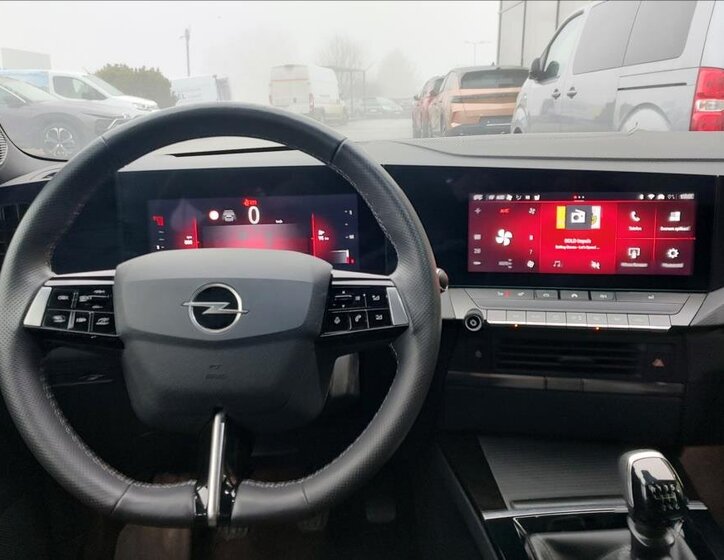 Opel Astra Kombi 1,2 l 96 kw