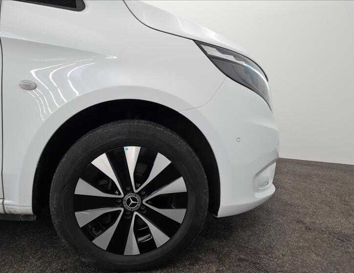 Mercedes-Benz Vito 21