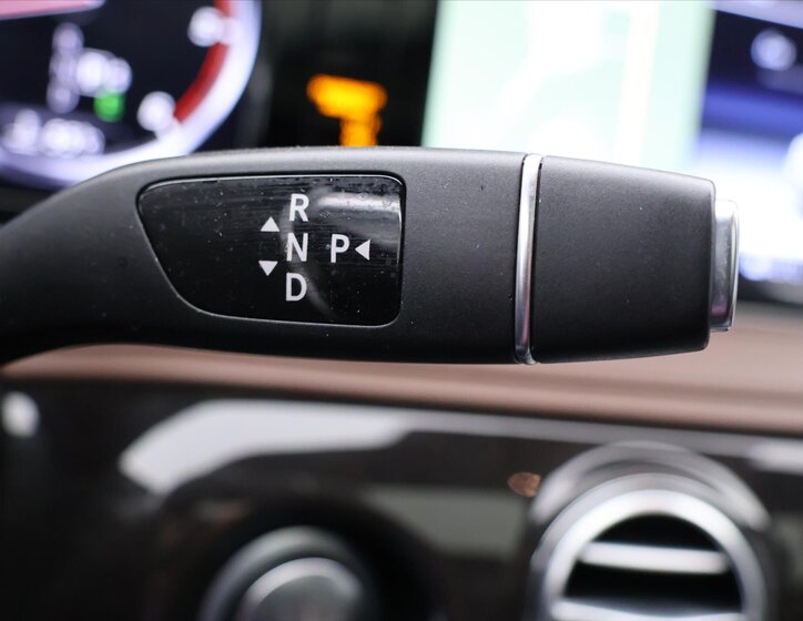 Mercedes-Benz Třídy S Sedan / Limuzína 3,0 l 190 kw