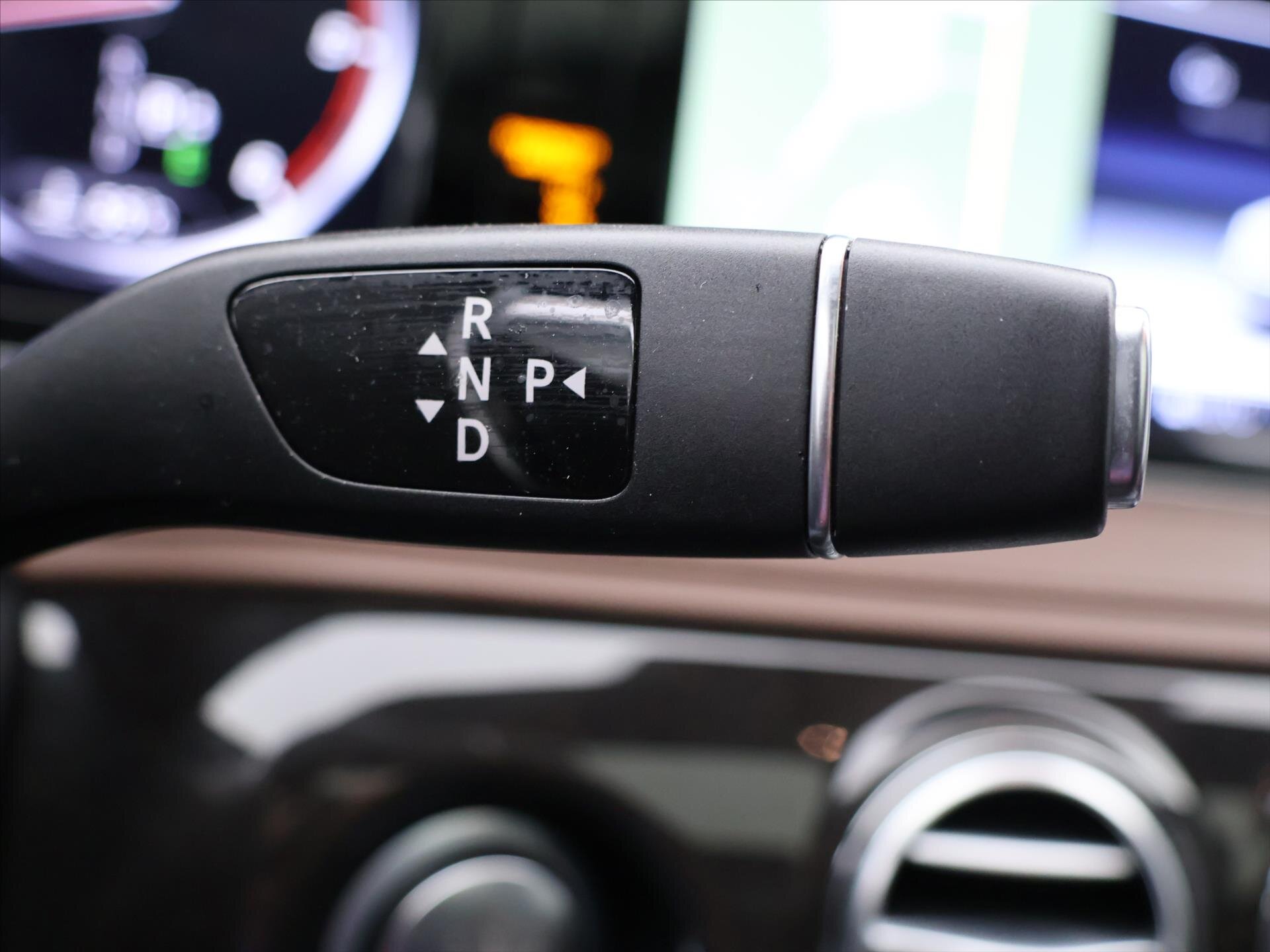 Mercedes-Benz Třídy S Sedan / Limuzína 3,0 l 190 kw