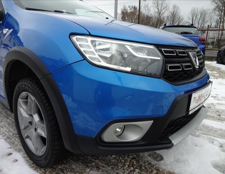 Dacia Sandero Hatchback 898,0 66 kw