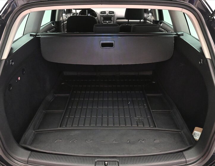 Volkswagen Golf Kombi 1,6 l 77 kw