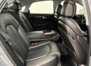 Audi A8 40