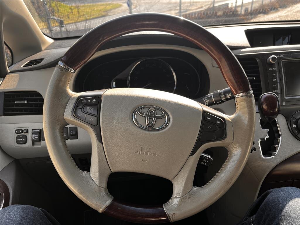 Toyota Sienna MPV 3,5 l 198 kw