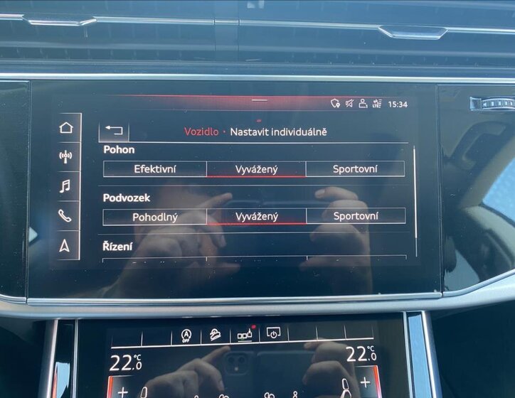 Audi Q8 SUV / Terénní 3,0 l 250 kw