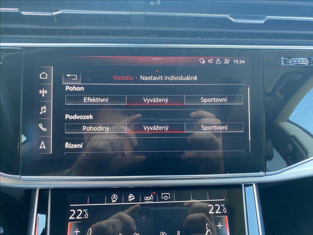 Audi Q8 SUV / Terénní 3,0 l 250 kw