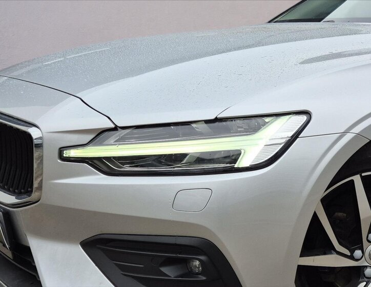 Volvo V60 Kombi 2,0 l 110 kw