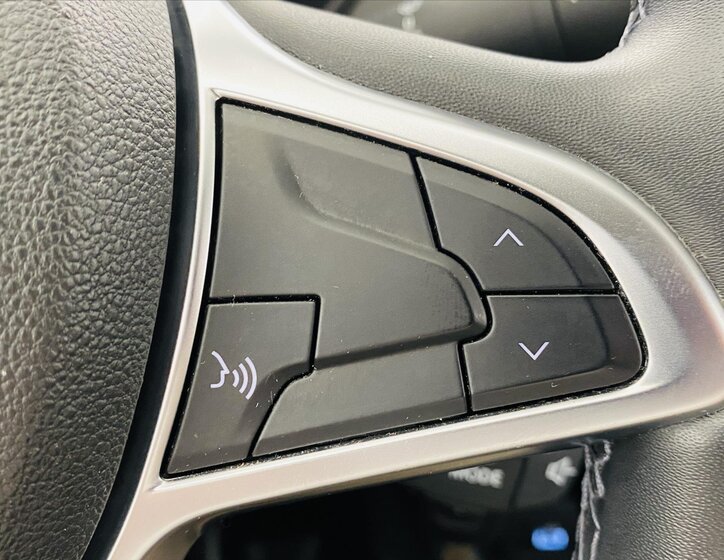 Dacia Duster SUV 999,0 67 kw